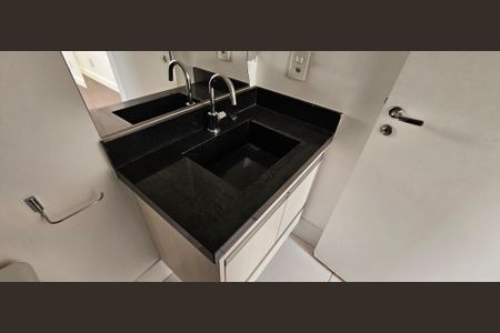 Apartamento à venda com 89m², 2 quartos e 2 vagasBanheiro do Quarto 2