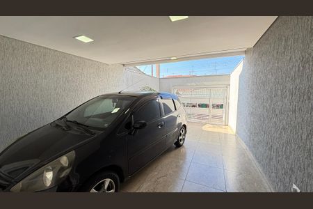 Casa à venda com 181m², 3 quartos e 4 vagas Casa à venda com 181m², 3 quartos e 4 vagasGaragem