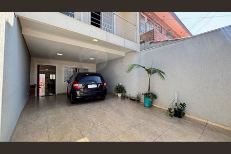 Casa à venda com 181m², 3 quartos e 4 vagas Casa à venda com 181m², 3 quartos e 4 vagasGaragem