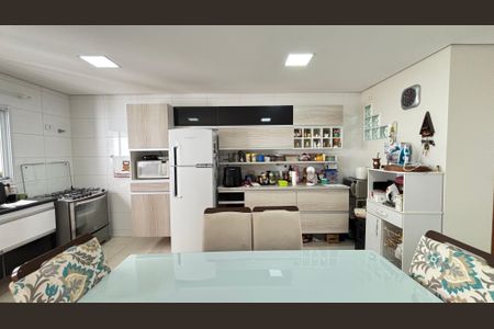 Casa à venda com 181m², 3 quartos e 4 vagas Casa à venda com 181m², 3 quartos e 4 vagasCozinha