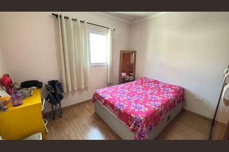 Casa à venda com 181m², 3 quartos e 4 vagas Casa à venda com 181m², 3 quartos e 4 vagasQuarto 2