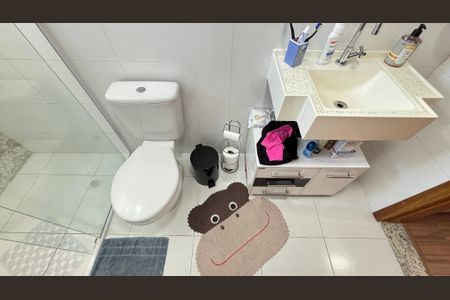 Casa à venda com 181m², 3 quartos e 4 vagas Casa à venda com 181m², 3 quartos e 4 vagasBanheiro da Suíte