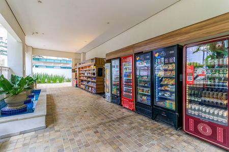 Apartamento para alugar com 60m², 2 quartos e 2 vagasÁrea comum - Mercado