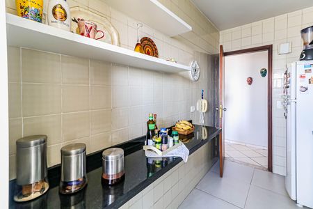 Apartamento à venda com 60m², 2 quartos e 1 vaga Apartamento à venda com 60m², 2 quartos e 1 vagaCozinha