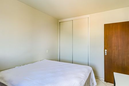 Apartamento à venda com 60m², 2 quartos e 1 vaga Apartamento à venda com 60m², 2 quartos e 1 vagaQuarto 01