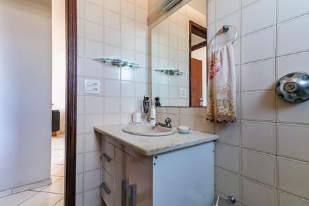 Apartamento à venda com 60m², 2 quartos e 1 vaga Apartamento à venda com 60m², 2 quartos e 1 vagaBanheiro