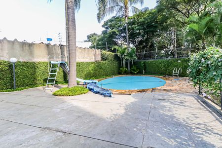 Apartamento à venda com 60m², 2 quartos e 1 vaga Apartamento à venda com 60m², 2 quartos e 1 vagaÁrea comum - Piscina