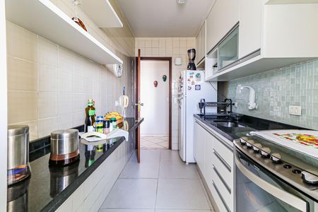 Apartamento à venda com 60m², 2 quartos e 1 vaga Apartamento à venda com 60m², 2 quartos e 1 vagaCozinha