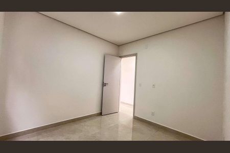 Casa à venda com 215m², 3 quartos e 2 vagas