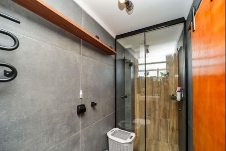 Apartamento à venda com 190m², 3 quartos e 2 vagas Apartamento à venda com 190m², 3 quartos e 2 vagasBanheiro da Suíte