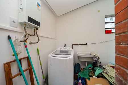 Apartamento à venda com 190m², 3 quartos e 2 vagas Apartamento à venda com 190m², 3 quartos e 2 vagasÁrea de Serviço