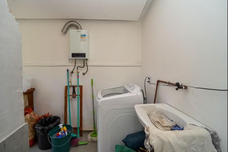 Apartamento à venda com 190m², 3 quartos e 2 vagas Apartamento à venda com 190m², 3 quartos e 2 vagasÁrea de Serviço