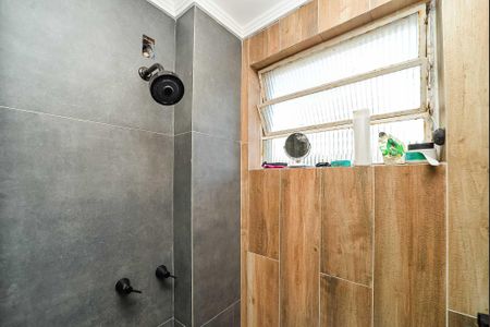 Apartamento à venda com 190m², 3 quartos e 2 vagas Apartamento à venda com 190m², 3 quartos e 2 vagasBanheiro da Suíte