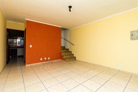 Casa de condomínio para alugar com 160m², 3 quartos e 2 vagasSala