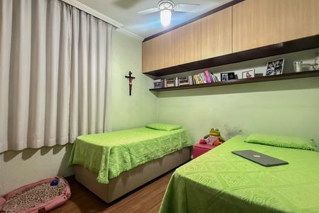 Apartamento à venda com 65m², 3 quartos e 1 vagaQuarto 2