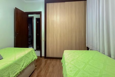 Apartamento à venda com 65m², 3 quartos e 1 vagaQuarto 2
