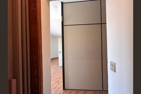 Apartamento para alugar com 55m², 2 quartos e sem vaga Apartamento para alugar com 55m², 2 quartos e sem vagaBanheiro