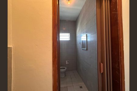 Apartamento para alugar com 55m², 2 quartos e sem vaga Apartamento para alugar com 55m², 2 quartos e sem vagaBanheiro