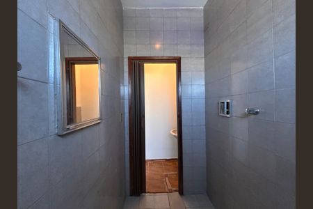 Apartamento para alugar com 55m², 2 quartos e sem vaga Apartamento para alugar com 55m², 2 quartos e sem vagaBanheiro