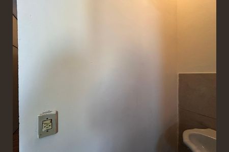 Apartamento para alugar com 55m², 2 quartos e sem vaga Apartamento para alugar com 55m², 2 quartos e sem vagaBanheiro