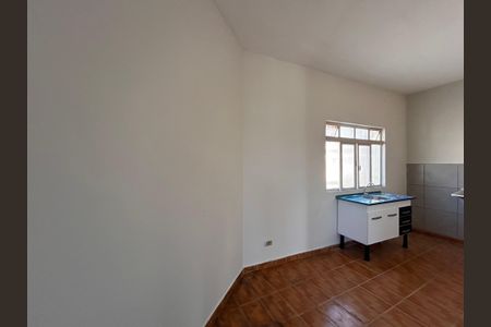 Apartamento para alugar com 55m², 2 quartos e sem vaga Apartamento para alugar com 55m², 2 quartos e sem vagaCozinha e Área de Serviço