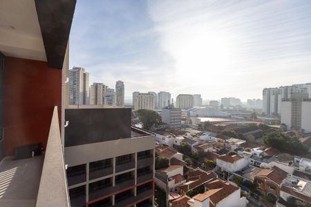 Studio para alugar com 31m², 1 quarto e sem vaga Studio para alugar com 31m², 1 quarto e sem vagaVaranda