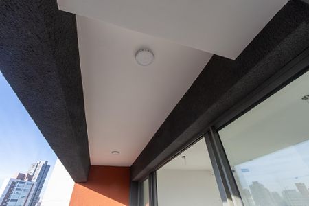 Studio para alugar com 31m², 1 quarto e sem vaga Studio para alugar com 31m², 1 quarto e sem vagaVaranda