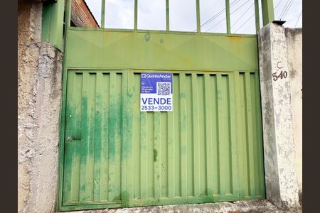 Casa à venda com 350m², 2 quartos e 2 vagasPlaca