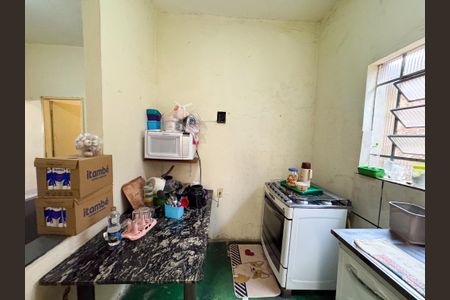 Casa à venda com 350m², 2 quartos e 2 vagasCozinha