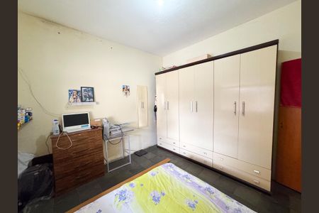 Casa à venda com 350m², 2 quartos e 2 vagasQuarto 