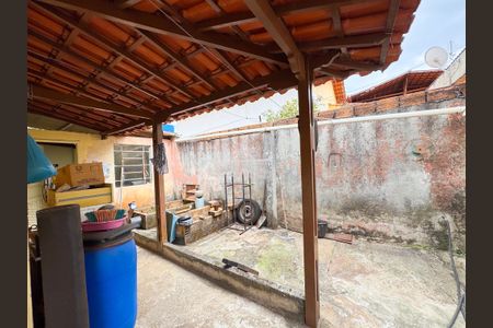 Casa à venda com 350m², 2 quartos e 2 vagasÁrea Externa