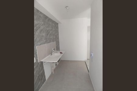 Cozinha de apartamento para alugar com 2 quartos, 60m² em Jardim das Margaridas, Salvador
