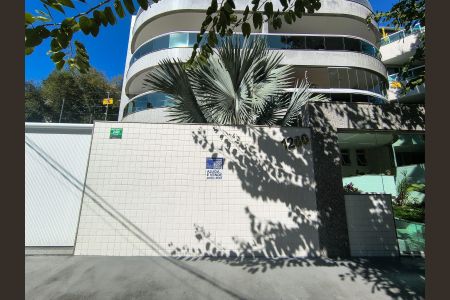 Apartamento para alugar com 350m², 3 quartos e 4 vagas Apartamento para alugar com 350m², 3 quartos e 4 vagasFachada do Prédio