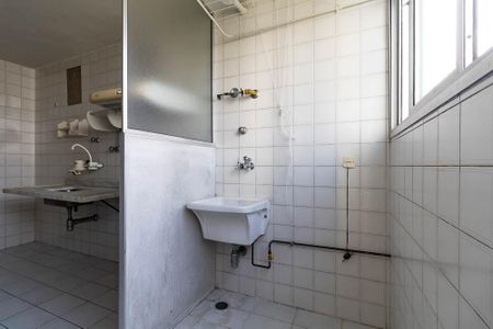 Apartamento à venda com 60m², 2 quartos e 1 vaga Apartamento à venda com 60m², 2 quartos e 1 vagaLavanderia
