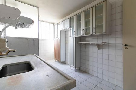 Apartamento à venda com 60m², 2 quartos e 1 vaga Apartamento à venda com 60m², 2 quartos e 1 vagaCozinha