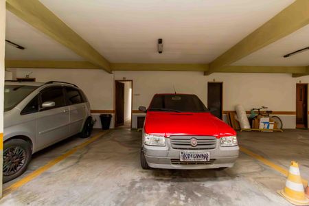 Casa de condomínio para alugar com 160m², 3 quartos e 2 vagas Casa de condomínio para alugar com 160m², 3 quartos e 2 vagasGaragen