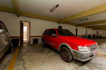 Casa de condomínio para alugar com 160m², 3 quartos e 2 vagas Casa de condomínio para alugar com 160m², 3 quartos e 2 vagasGaragen