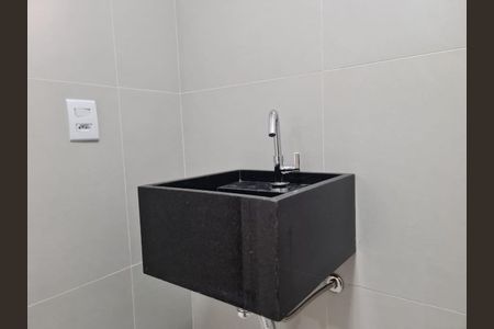 Apartamento à venda com 65m², 3 quartos e sem vagaBanheiro 2