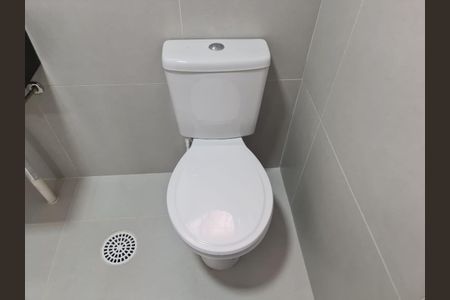 Apartamento à venda com 65m², 3 quartos e sem vagaBanheiro 2