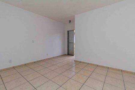 Casa de condomínio para alugar com 160m², 3 quartos e 2 vagas Casa de condomínio para alugar com 160m², 3 quartos e 2 vagasSuíte 2