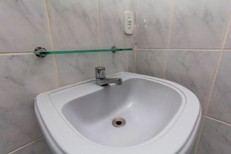 Casa de condomínio para alugar com 160m², 3 quartos e 2 vagasBanheiro da Suíte 1