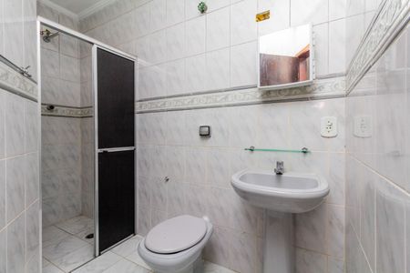 Casa de condomínio para alugar com 160m², 3 quartos e 2 vagasBanheiro da Suíte 1