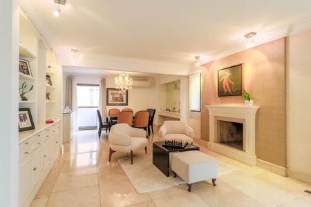 Apartamento à venda com 273m², 4 quartos e 3 vagas Apartamento à venda com 273m², 4 quartos e 3 vagasSala