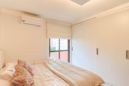 Apartamento à venda com 273m², 4 quartos e 3 vagas Apartamento à venda com 273m², 4 quartos e 3 vagasSuíte 3