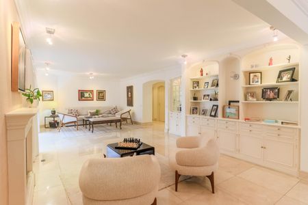 Apartamento à venda com 273m², 4 quartos e 3 vagas Apartamento à venda com 273m², 4 quartos e 3 vagasSala