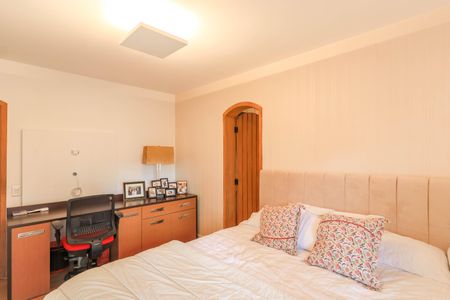 Apartamento à venda com 273m², 4 quartos e 3 vagas Apartamento à venda com 273m², 4 quartos e 3 vagasSuíte 3