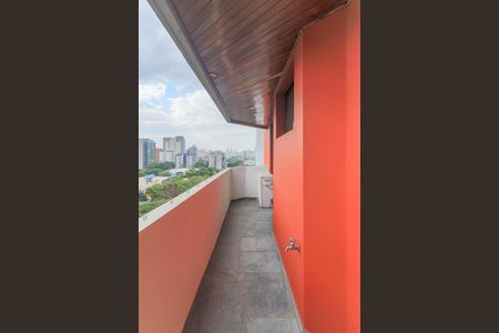 Apartamento à venda com 273m², 4 quartos e 3 vagas Apartamento à venda com 273m², 4 quartos e 3 vagasVaranda da Suítes 2 e 3