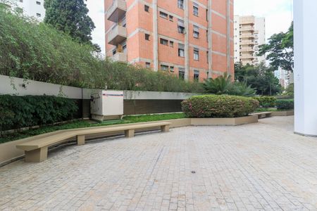 Apartamento à venda com 273m², 4 quartos e 3 vagas Apartamento à venda com 273m², 4 quartos e 3 vagasÁrea comum