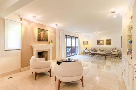 Apartamento à venda com 273m², 4 quartos e 3 vagas Apartamento à venda com 273m², 4 quartos e 3 vagasSala