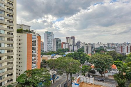 Apartamento à venda com 273m², 4 quartos e 3 vagas Apartamento à venda com 273m², 4 quartos e 3 vagasVista da Suíte 1